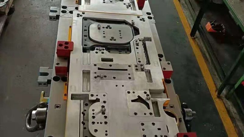 高端模具设计定制：揭秘价格背后的价值**
